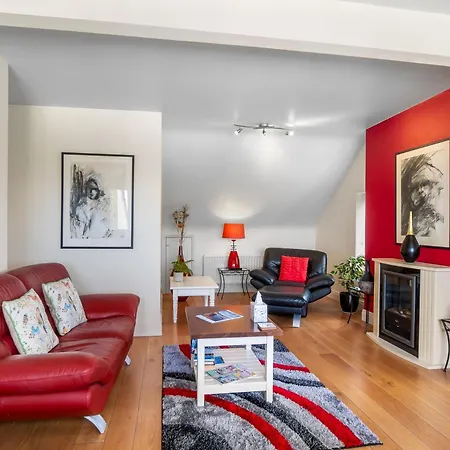 Ard Apartment, *